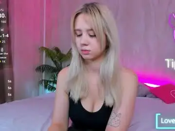 Chaturbate Nude Webcam of mila_kinor