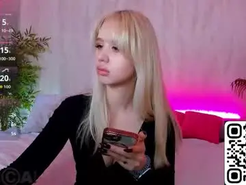 Chaturbate Best live sex cam show of mila_kinor