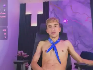 Chaturbate Free Live Porn of sweet_santii