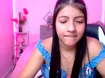 Chaturbate Live Sex Cam of zara_cute18