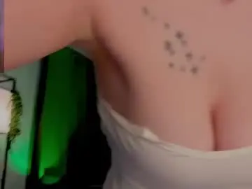 Chaturbate Nude Webcam of diora_vibe