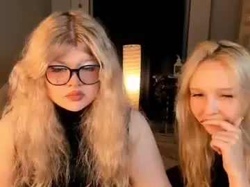 Chaturbate Live Sex Cam of lilithnelson