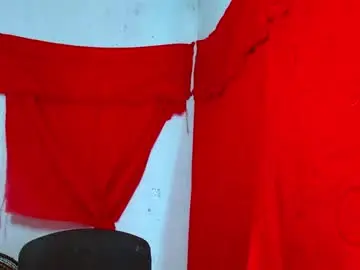 Chaturbate Live Sex Cam of squirt_dirty_anal