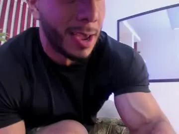 Chaturbate Live Sex Cam of zanemaverick