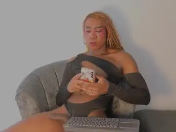 Chaturbate Watch Live Sex Cams of brit_davis