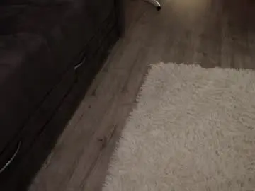 Chaturbate Watch Live Sex Cams of emilybatee