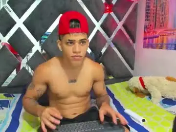 Chaturbate Adult Webcam of izaak_taylor7