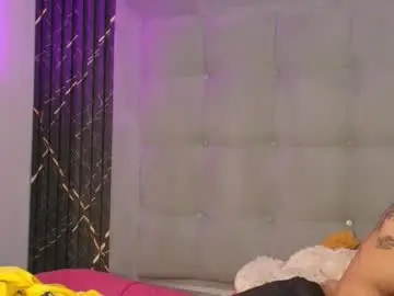 Chaturbate Live Sex Cam of izaak_taylor7