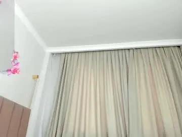 Chaturbate Sex Cam of zirael_swan