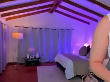 Chaturbate Live Sex Cam of karla_hill_28