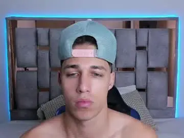 Chaturbate Free Porn Cam of orionblaze69_