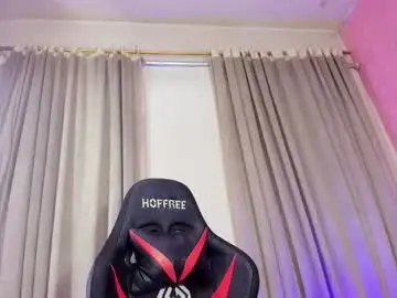 Chaturbate Live Porn of aleja_hill