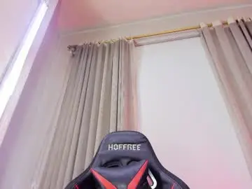 Chaturbate Nude Webcam of aleja_hill