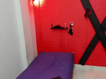 Chaturbate Live Porn of bdsmforever18