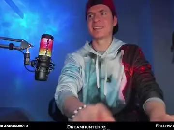 Chaturbate Live Sex Cam of dreamhunterdz