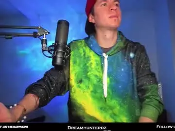 Chaturbate Sex Cam of dreamhunterdz