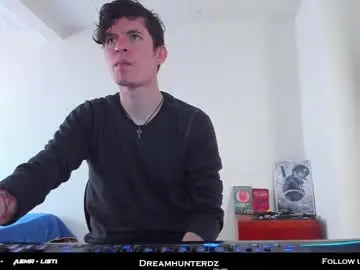 Chaturbate Live Sex of dreamhunterdz