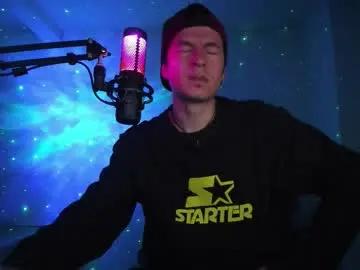 Chaturbate Live Sex Cam of dreamhunterdz