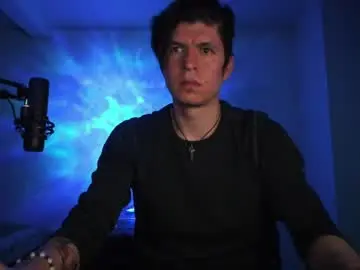 Chaturbate Live Sex Cam of dreamhunterdz