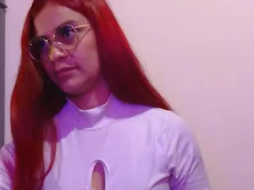 Chaturbate Free Porn Cam of tiiny_emiily