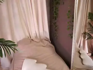 Chaturbate Adult Video Chat of naomi_hotterr