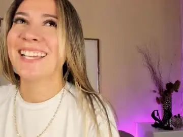 Chaturbate Best live sex cam show of alexandraa_gomez
