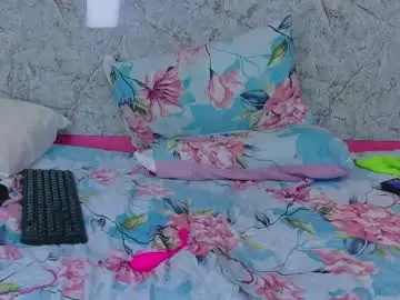 Chaturbate Adult Webcam of curvyhomebebe