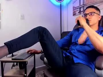 Chaturbate Live Porn of dash_bukoski