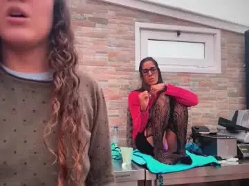 Chaturbate Adult Webcam of naughtyluxe