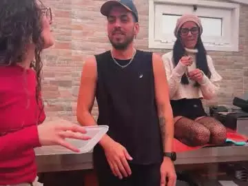 Chaturbate Live Sex Cam of naughtyluxe