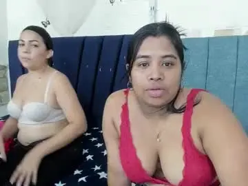 Chaturbate Live Sex Cam of sussann_gomez