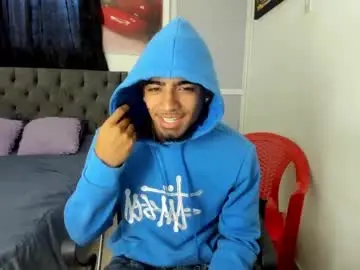 Chaturbate Free Live Porn of traviscot_master555
