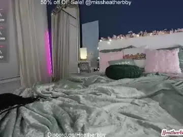 Chaturbate Live Sex Cam of heatherbby