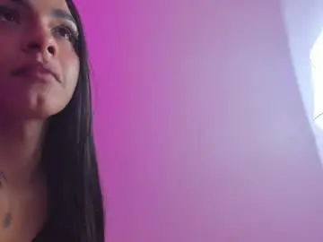 Chaturbate Live Sex Cam of isadoraa1