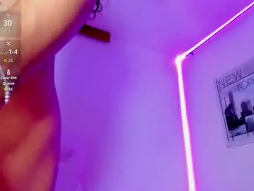 Chaturbate Live Sex Cam of miiarod