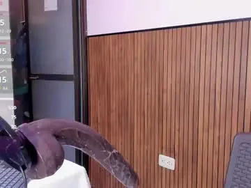 Chaturbate Free Live Porn of violett_collins_