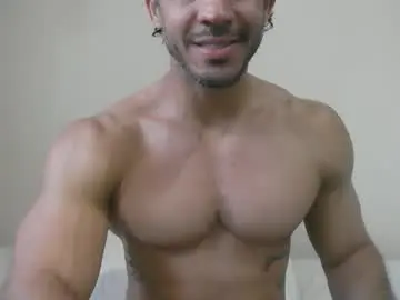Chaturbate Best live sex cam show of latino_rodri
