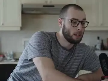 Chaturbate Live Sex Cam of max_august