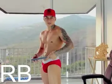 Chaturbate Live Sex Cam of dominiofit