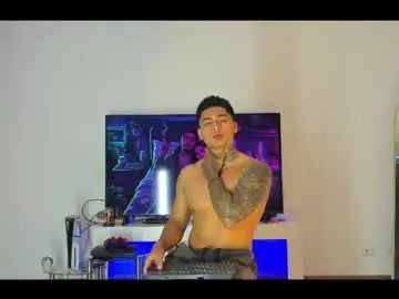 Chaturbate Live Sex Cam of dominiofit