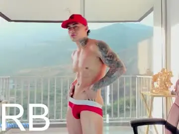 Chaturbate Live Sex Cam of dominiofit