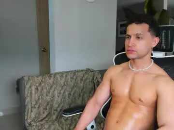 Chaturbate Free Porn Cam of paul_reyborg