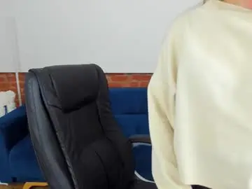 Chaturbate Adult Video Chat of alina__blonde