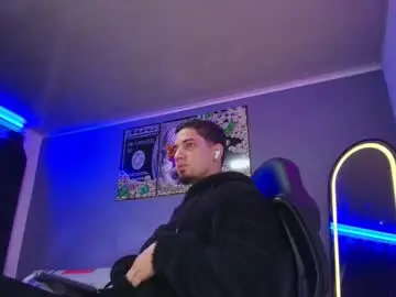 Chaturbate Private Sex Chat of camiloalvarezzz3