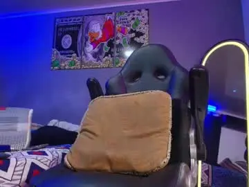 Chaturbate Private Sex Chat of camiloalvarezzz3