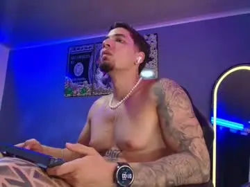 Chaturbate Adult Webcam of camiloalvarezzz3