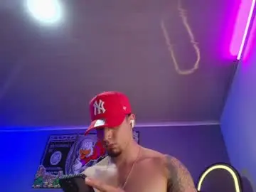 Chaturbate Nude Webcam of camiloalvarezzz3