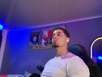 Chaturbate Live Porn of camiloalvarezzz3