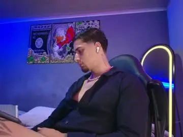 Chaturbate Private Sex Chat of camiloalvarezzz3