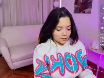 Chaturbate Live Sex Cam of elli_snow